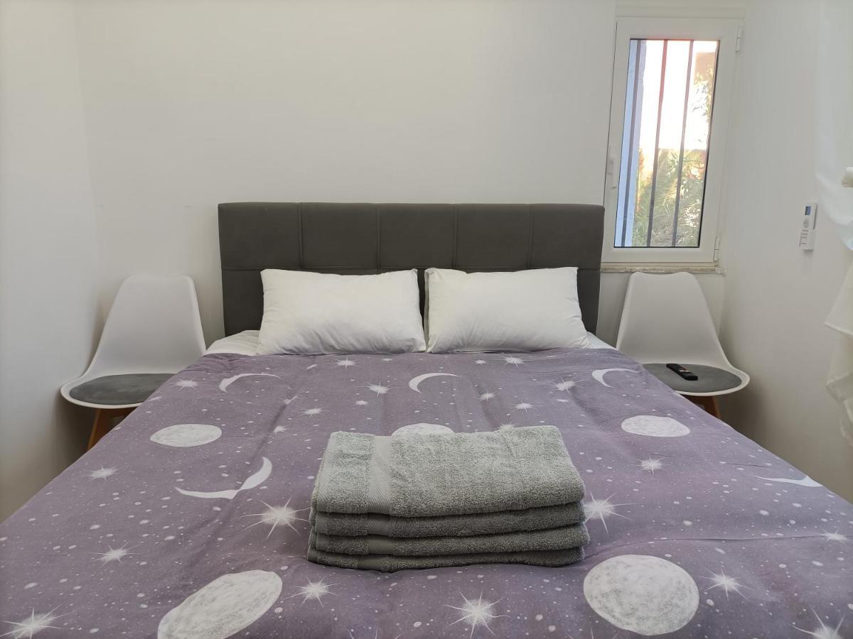 Beautiful Pedestrian Apartment Athena Bagian luar foto