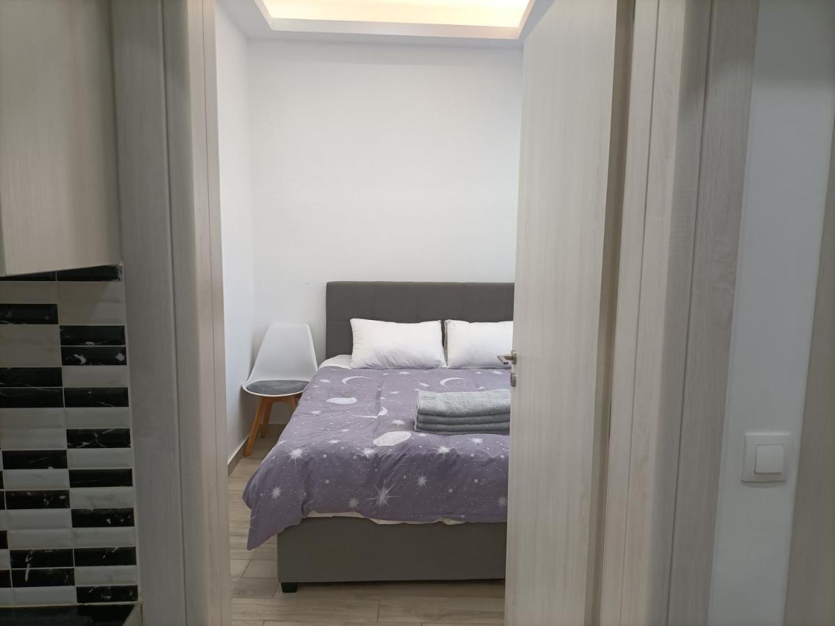 Beautiful Pedestrian Apartment Athena Bagian luar foto